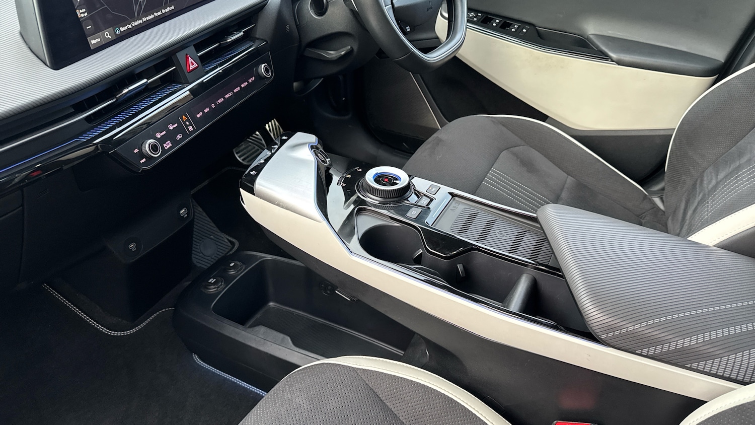 Used Kia EV6 2023 for sale - 76859009: Photo 13