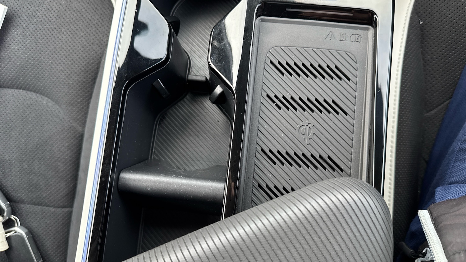 Used Kia EV6 2023 for sale - 76859009: Photo 31