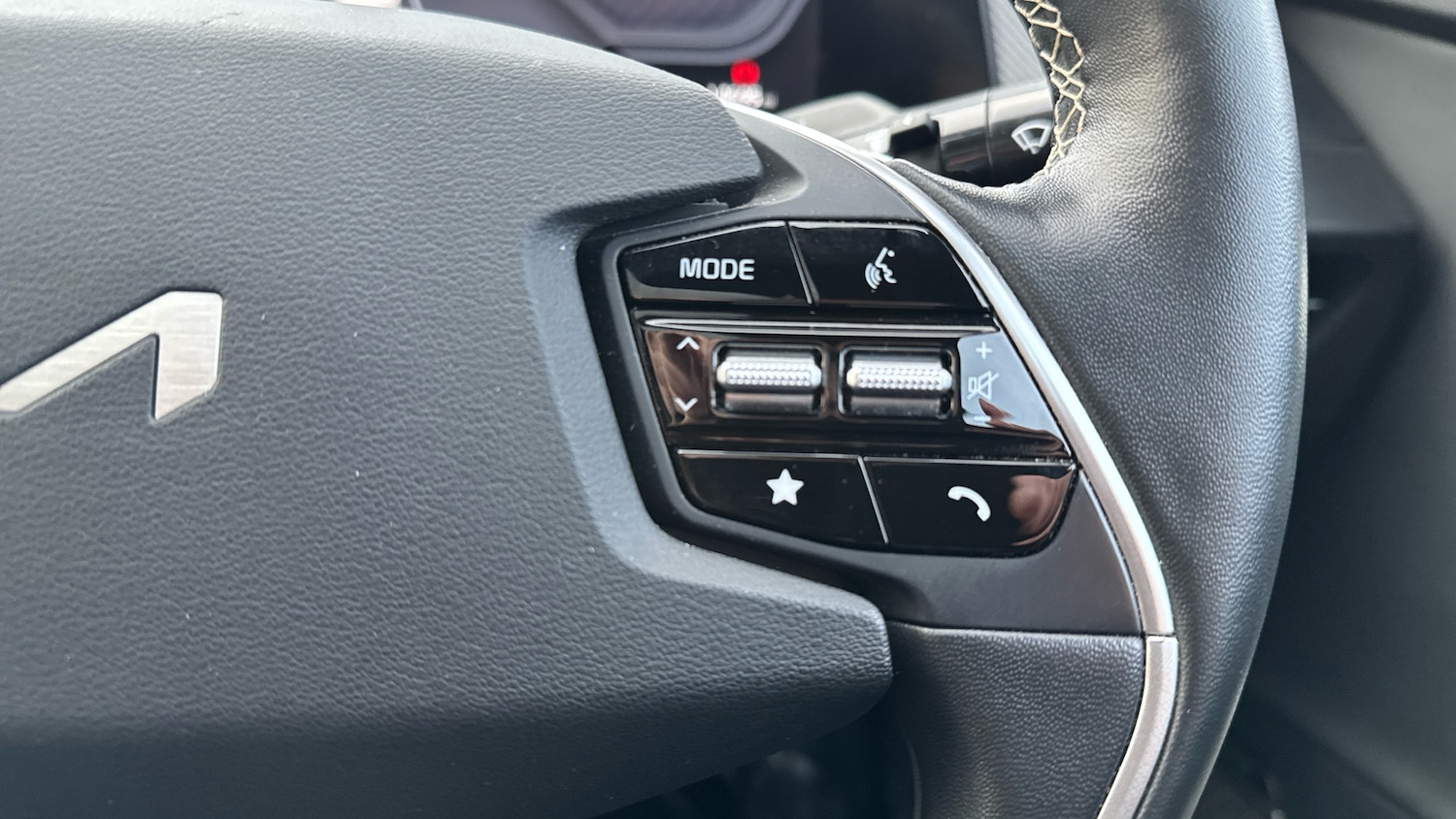 Used Kia EV6 2023 for sale - 76859009: Photo 33