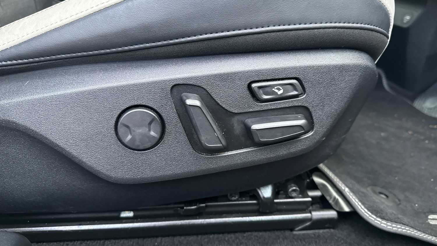 Used Kia EV6 2023 for sale - 76859009: Photo 43