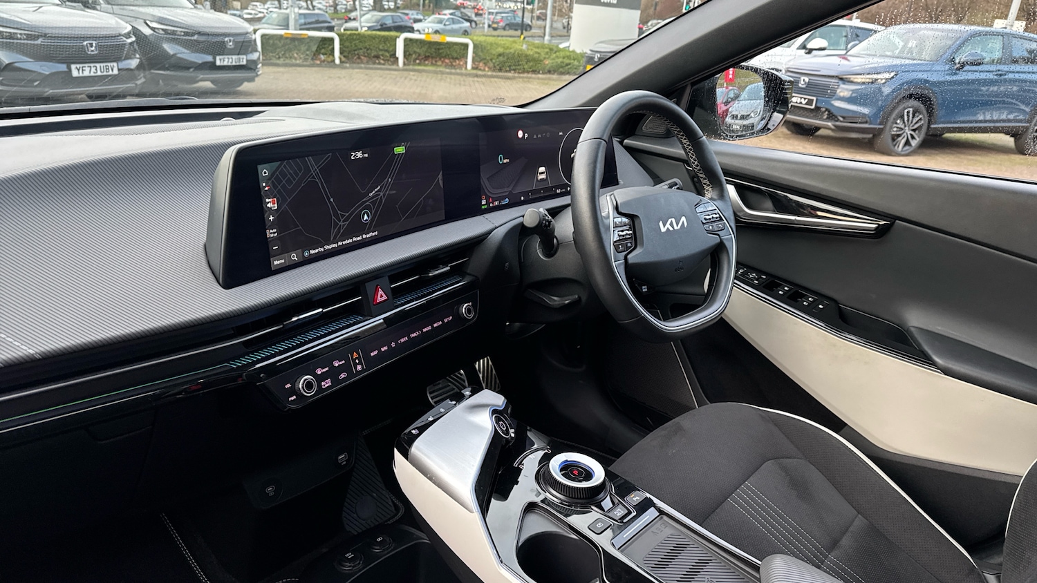 Used Kia EV6 2023 for sale - 76859009: Photo 9