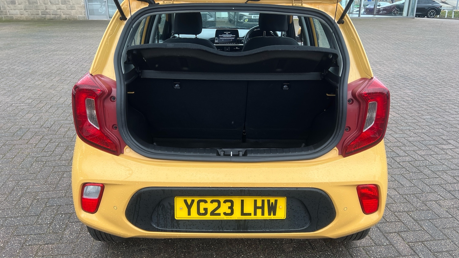 Used Kia Picanto 2023 for sale - 77830376: Photo 4