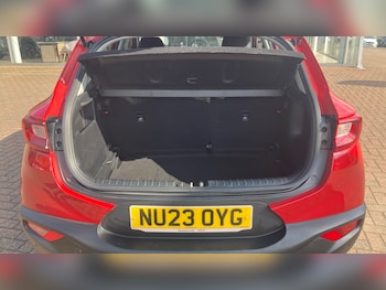 Used Kia Stonic 2023 for sale - 78558549: Photo