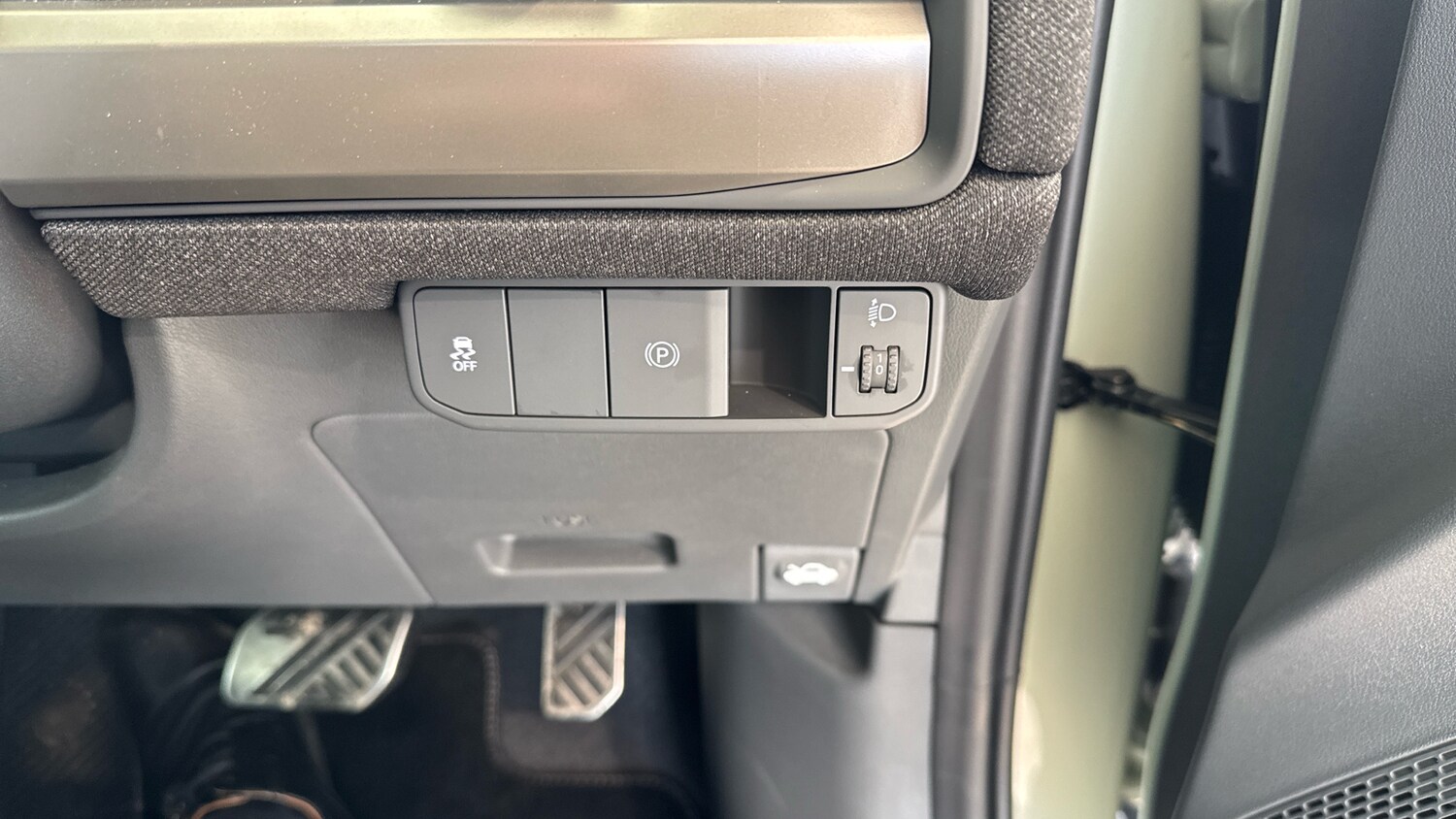 Used Kia EV3 2025 for sale - 77717680: Photo 32