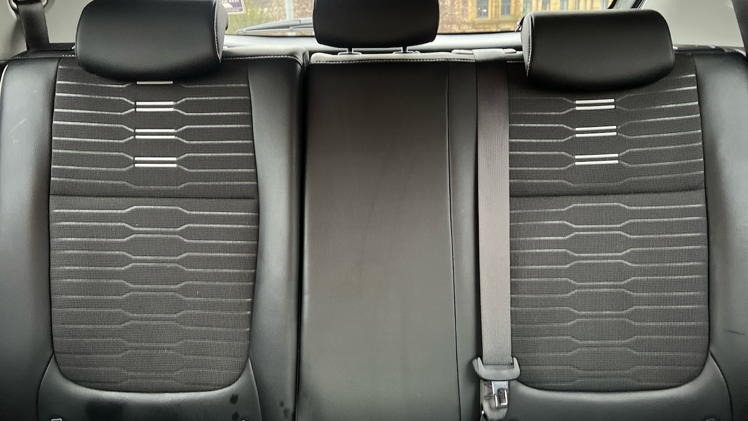 Used Kia Stonic 2024 for sale - 76736388: Photo 15