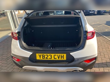 Used Kia Stonic 2023 for sale - 77743159: Photo