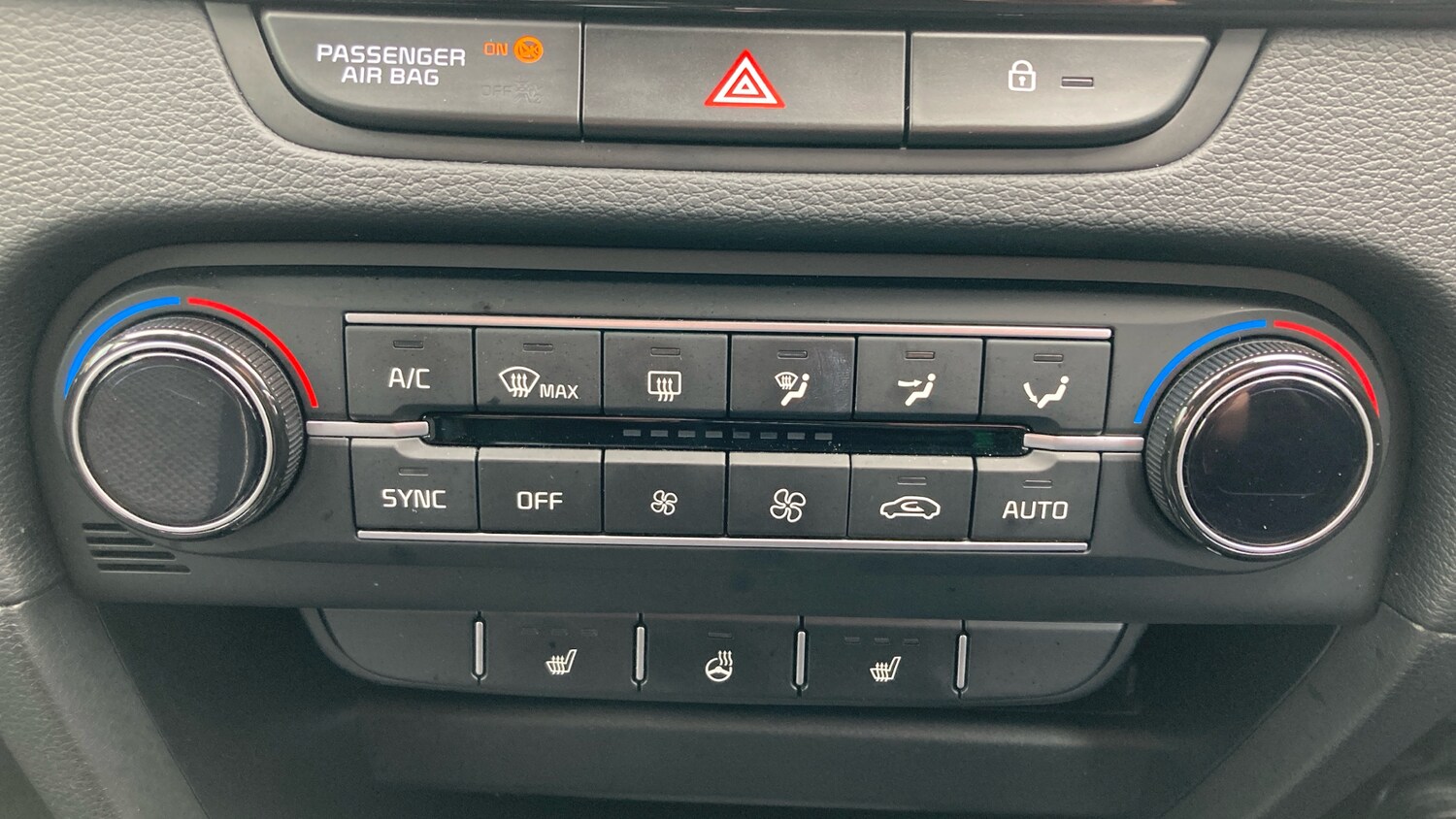 Used Kia XCeed 2025 for sale - 78149760: Photo 25