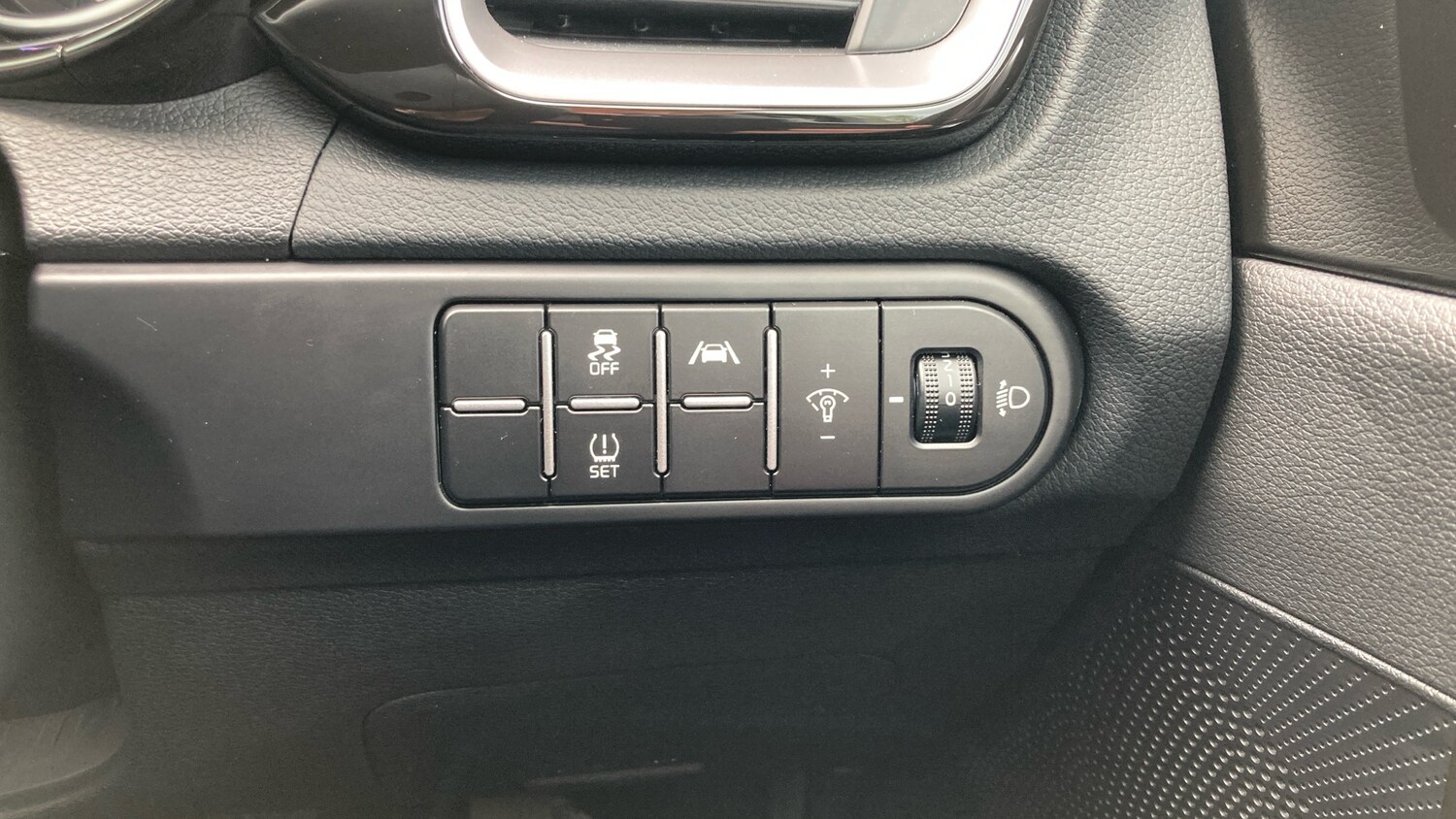 Used Kia XCeed 2025 for sale - 78149760: Photo 35