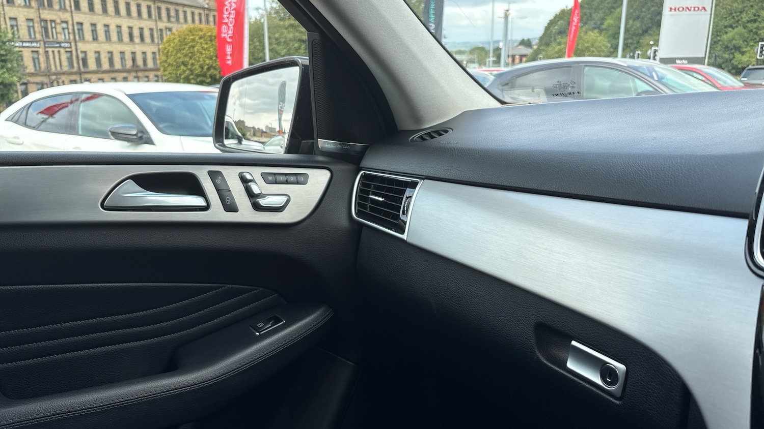 Used Mercedes-Benz GLE 2016 for sale - 76421764: Photo 48