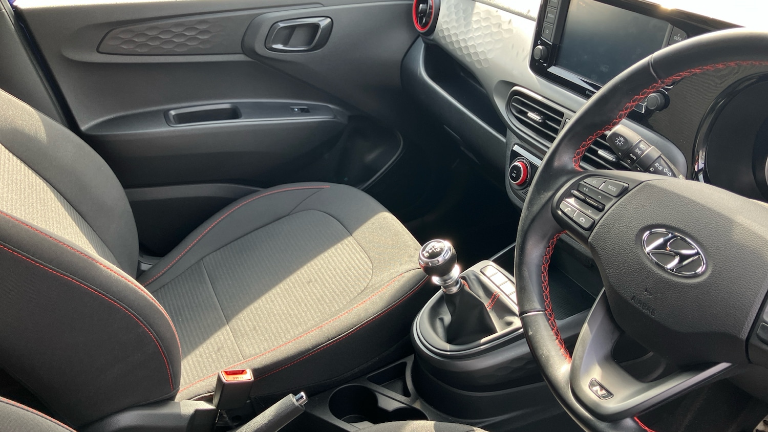 Used Hyundai i10 2022 for sale - 76497178: Photo 14