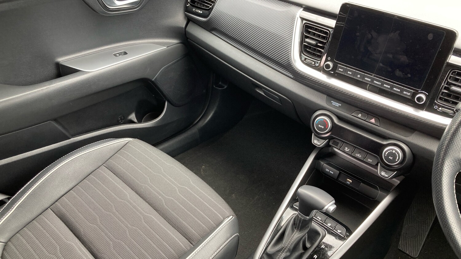 Used Kia Stonic 2023 for sale - 78190885: Photo 14