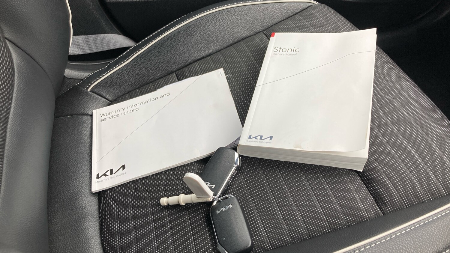Used Kia Stonic 2023 for sale - 78190885: Photo 19