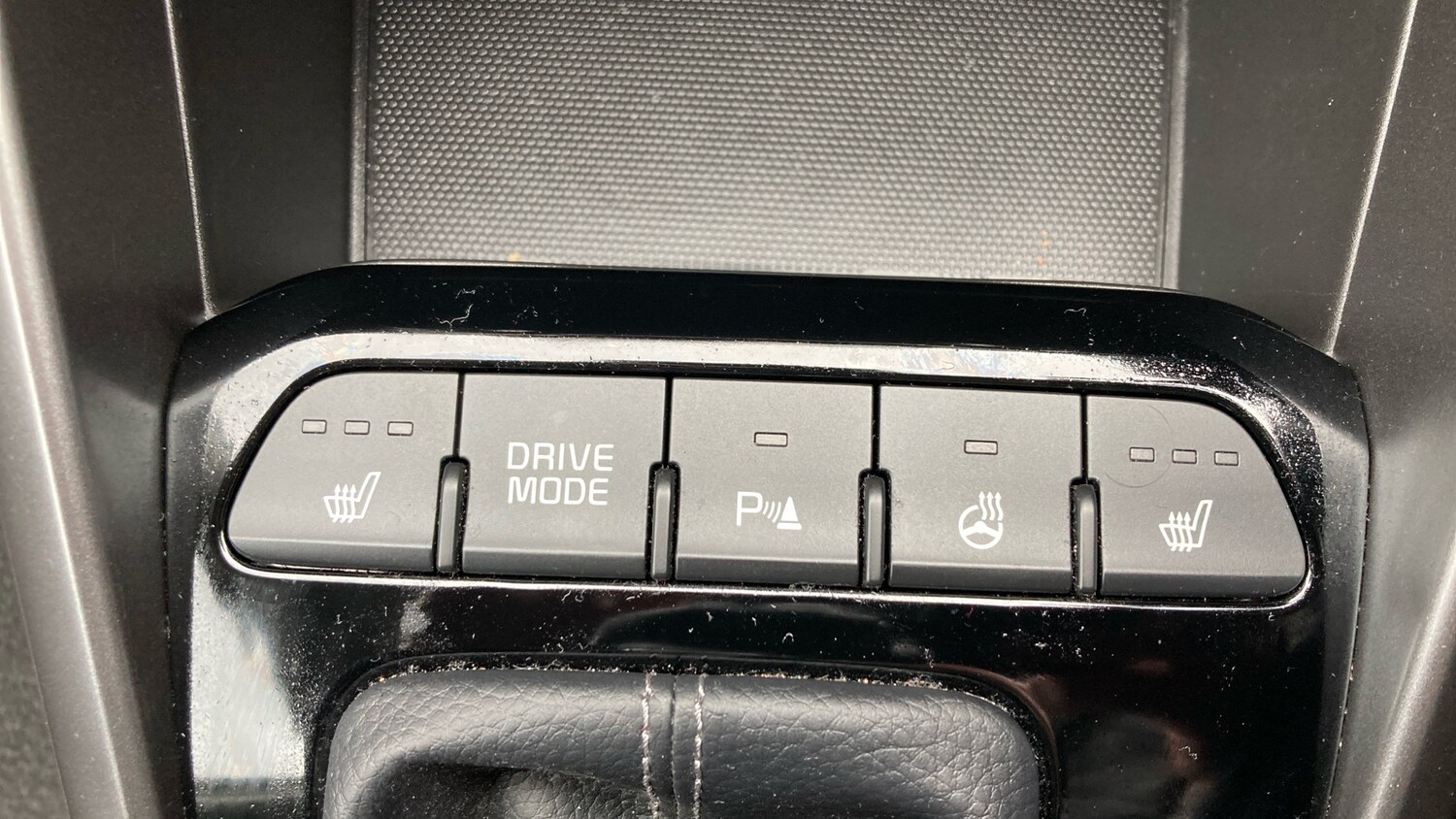 Used Kia Stonic 2023 for sale - 78190885: Photo 21