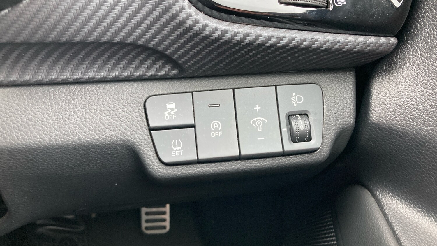 Used Kia Stonic 2023 for sale - 78190885: Photo 29