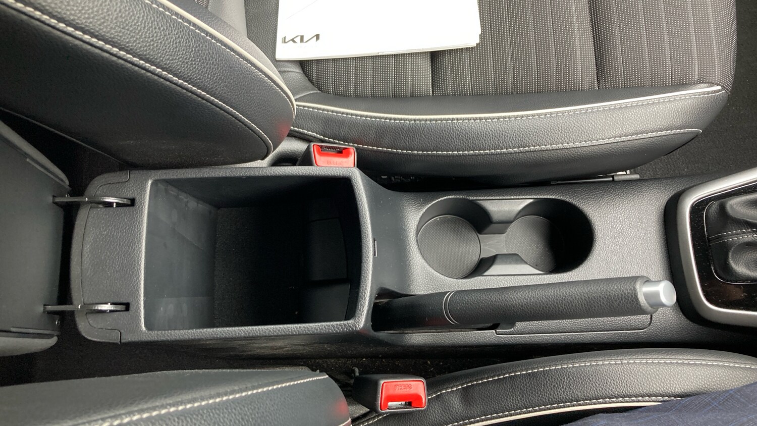 Used Kia Stonic 2023 for sale - 78190885: Photo 33