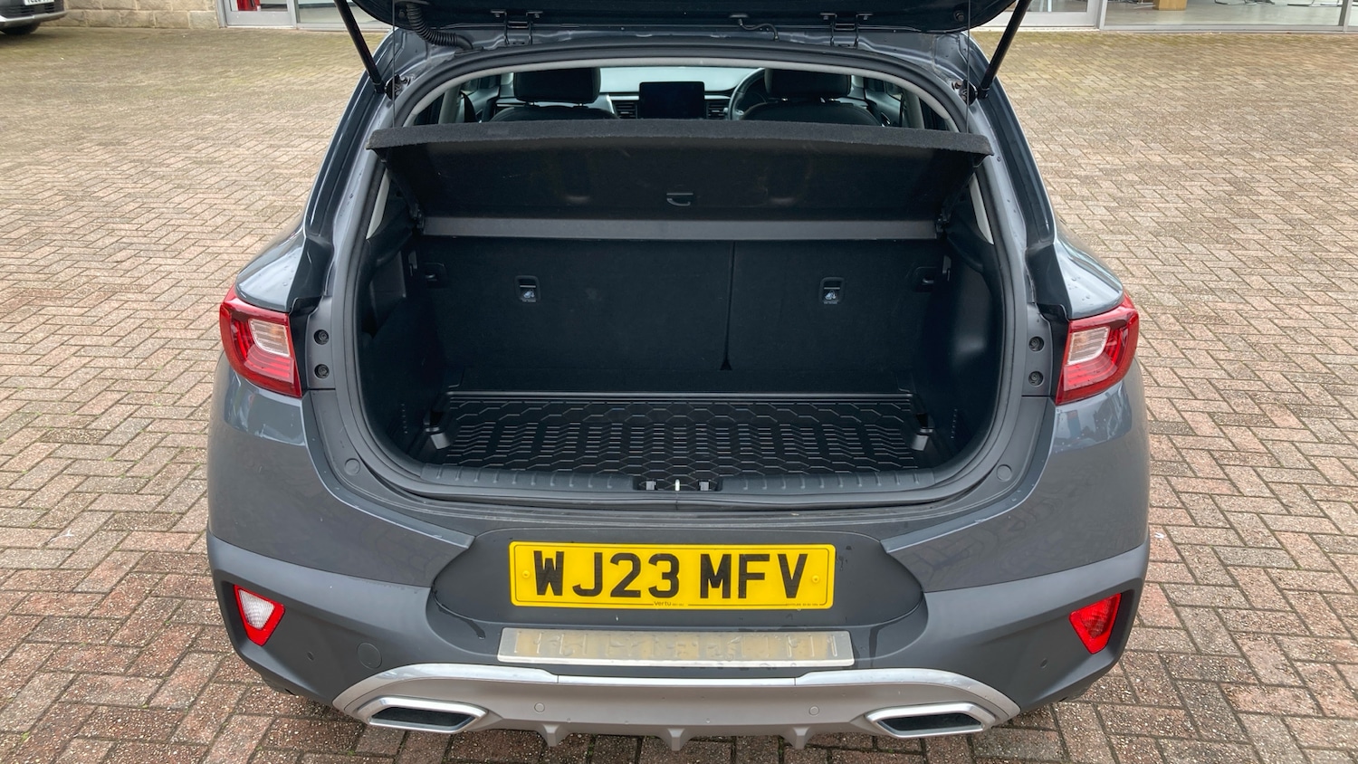 Used Kia Stonic 2023 for sale - 78190885: Photo 4