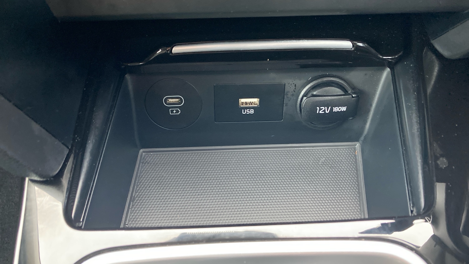 Used Kia XCeed 2024 for sale - 76959758: Photo 30