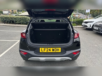 Used Kia Stonic 2024 for sale - 75567295: Photo