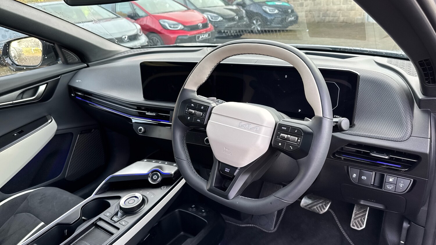 Used Kia EV6 2025 for sale - 76114845: Photo 11