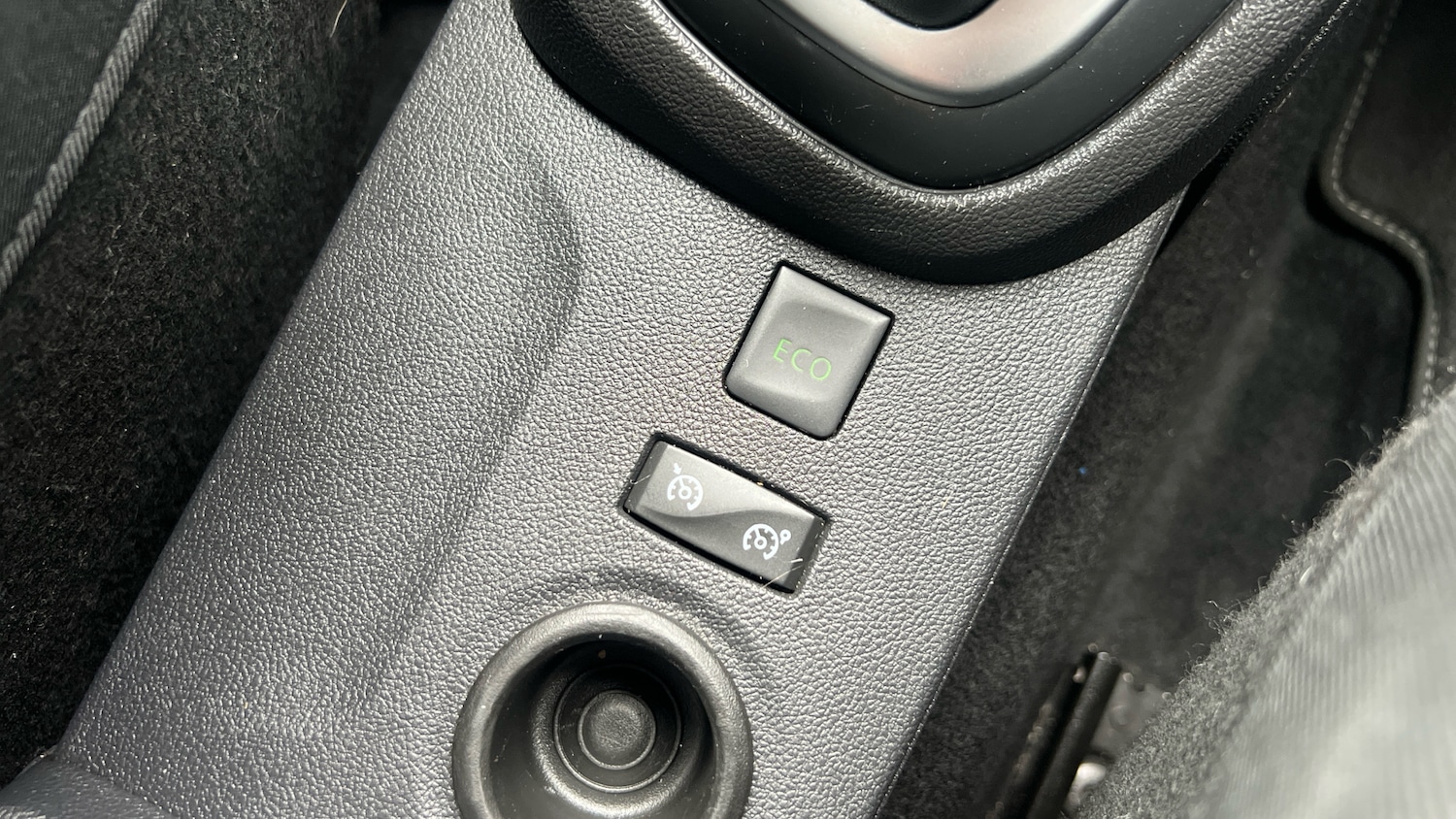 Used Renault Captur 2018 for sale - 76363219: Photo 23
