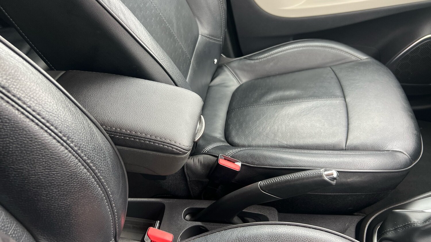 Used Renault Captur 2018 for sale - 76363219: Photo 38