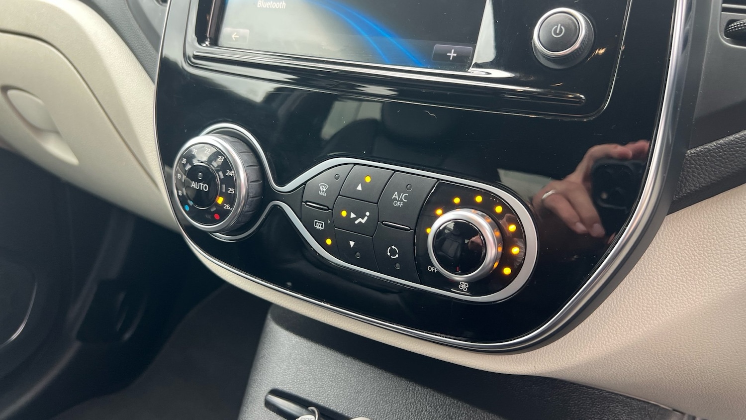 Used Renault Captur 2018 for sale - 76363219: Photo 40