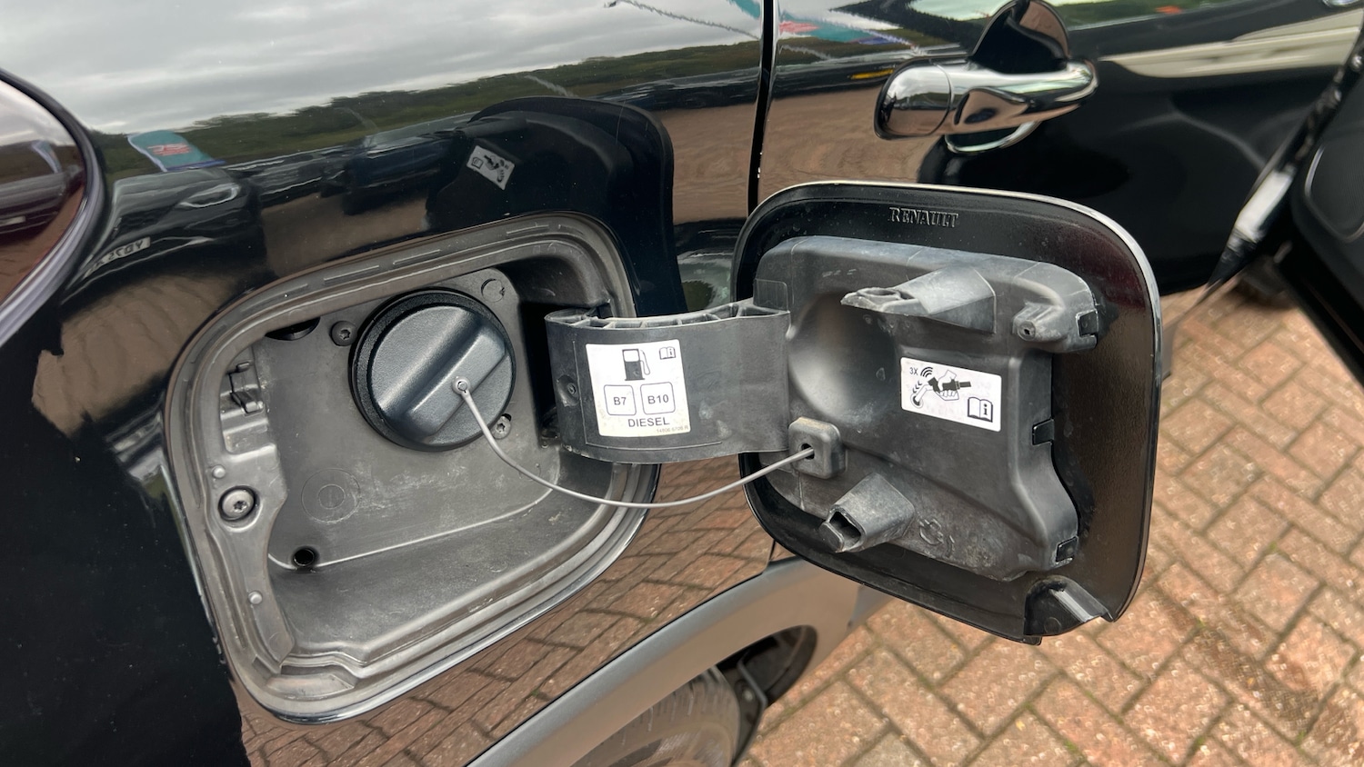Used Renault Captur 2018 for sale - 76363219: Photo 41