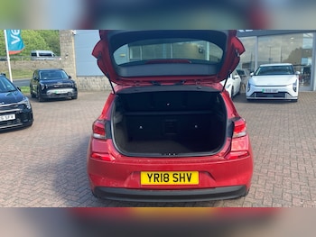 Used Hyundai i30 2018 for sale - 78748499: Photo