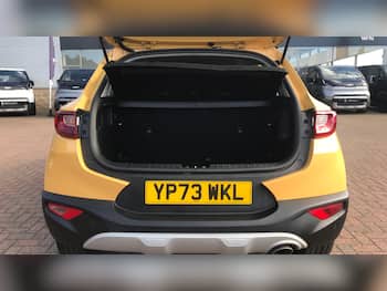 Used Kia Stonic 2023 for sale - 79838843: Photo