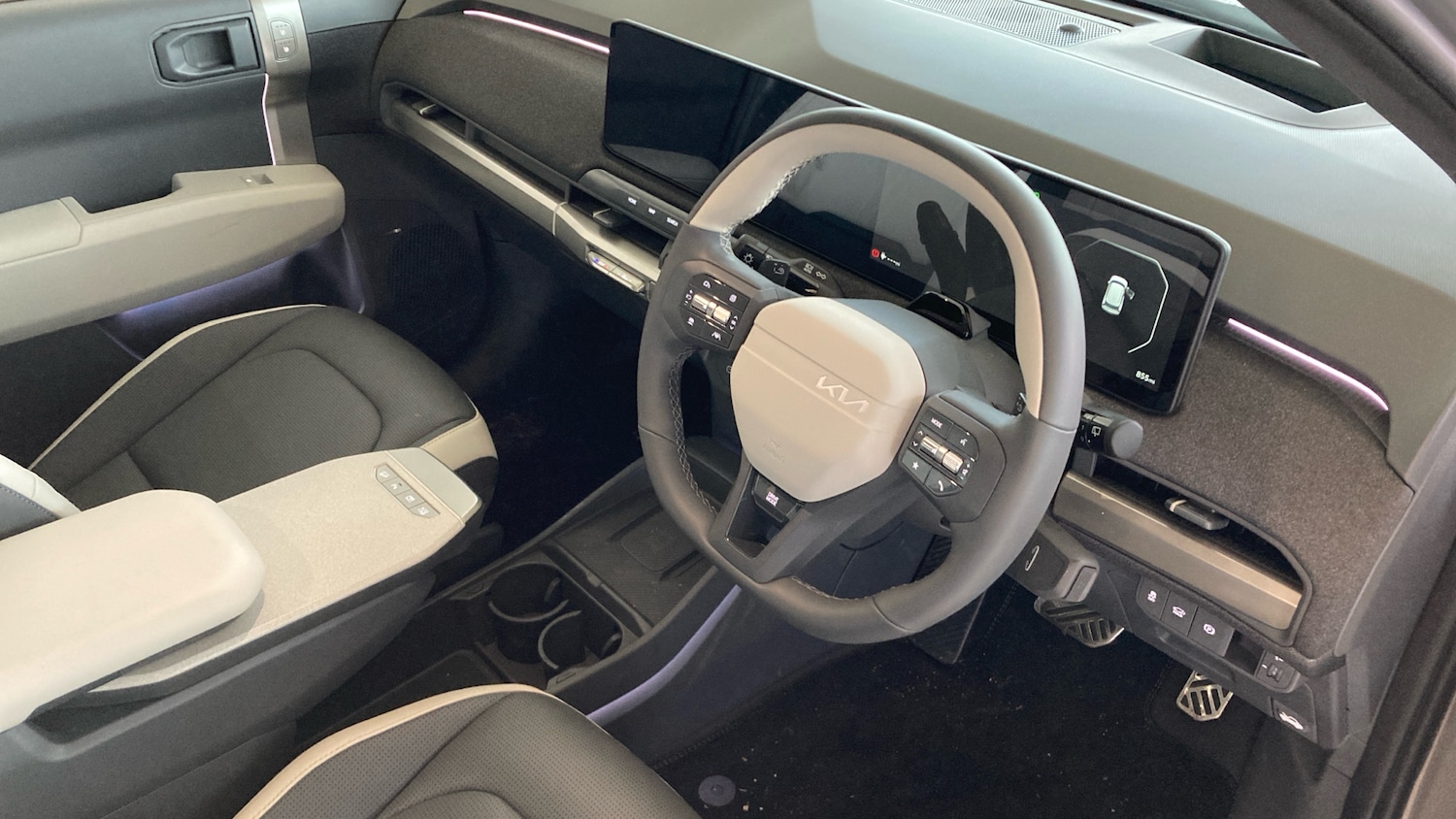 Used Kia EV3 2025 for sale - 77965618: Photo 11