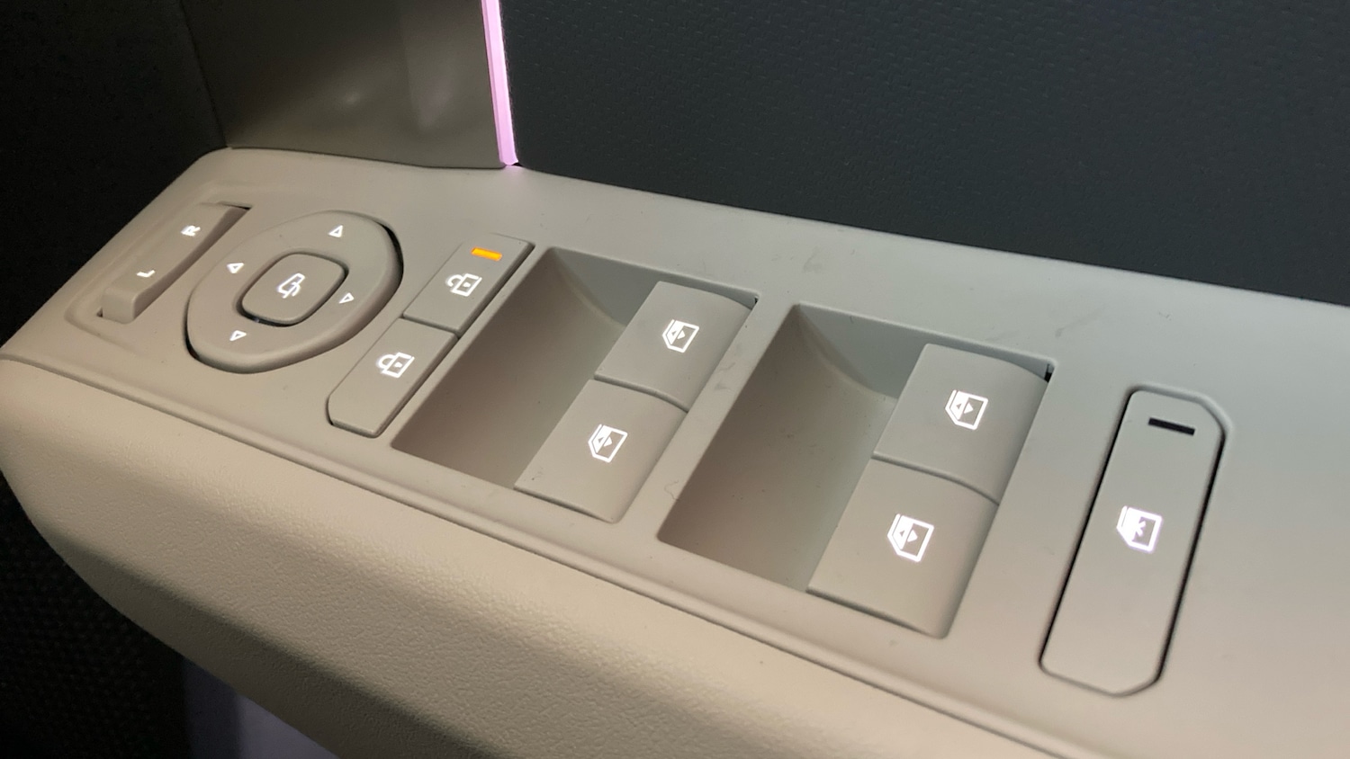 Used Kia EV3 2025 for sale - 77965618: Photo 24