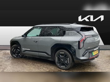 Used Kia EV3 2025 for sale - 77965618: Photo
