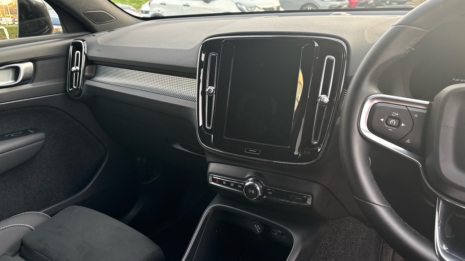 Used Volvo XC40 2024 for sale - 76791702: Photo 14