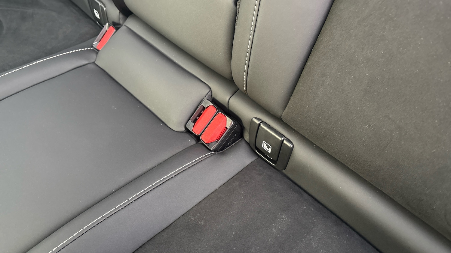 Used Volvo XC40 2024 for sale - 76791702: Photo 17