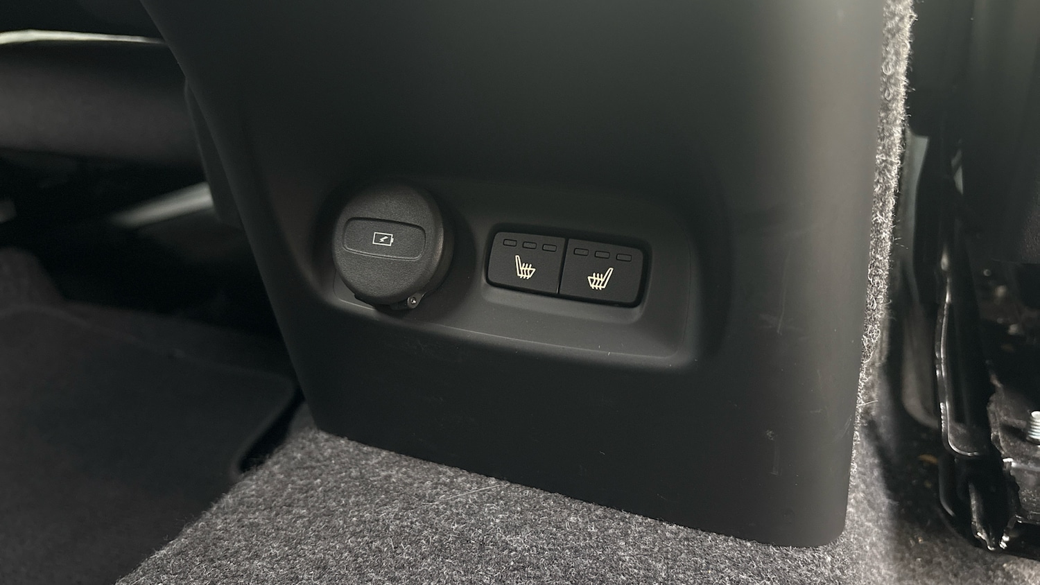 Used Volvo XC40 2024 for sale - 76791702: Photo 23