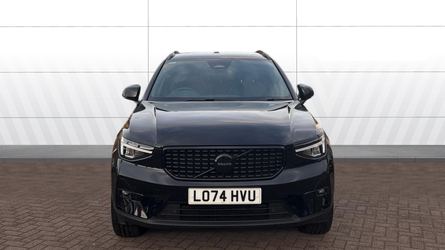 Used Volvo XC40 2024 for sale - 76791702: Photo 3