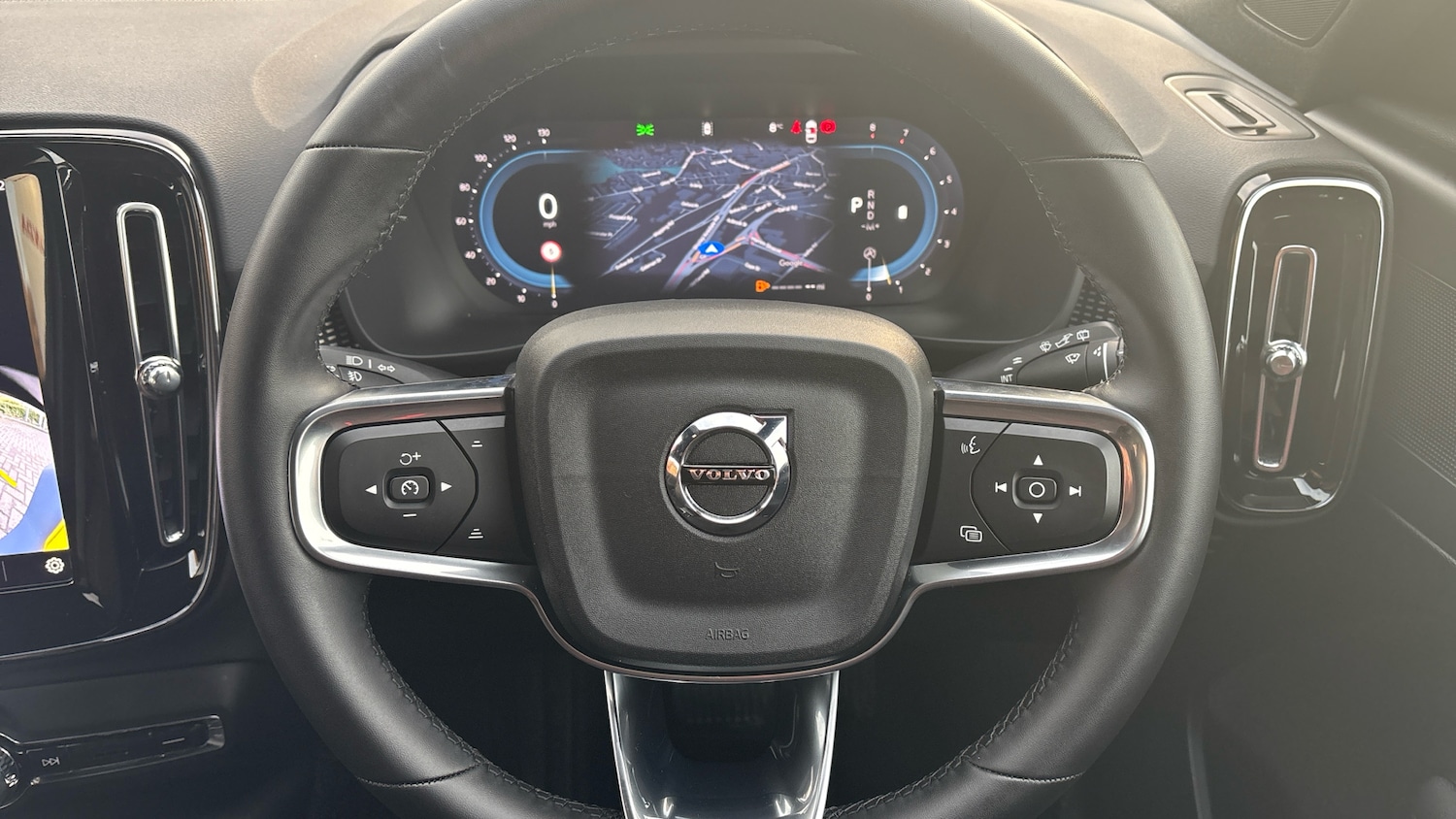 Used Volvo XC40 2024 for sale - 76791702: Photo 32