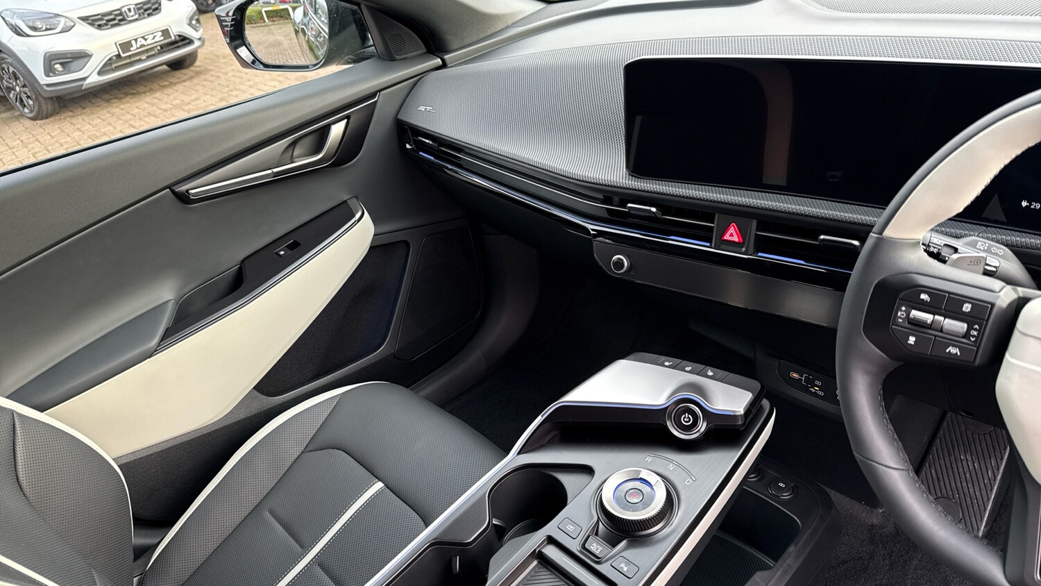 Used Kia EV6 2025 for sale - 76493745: Photo 14