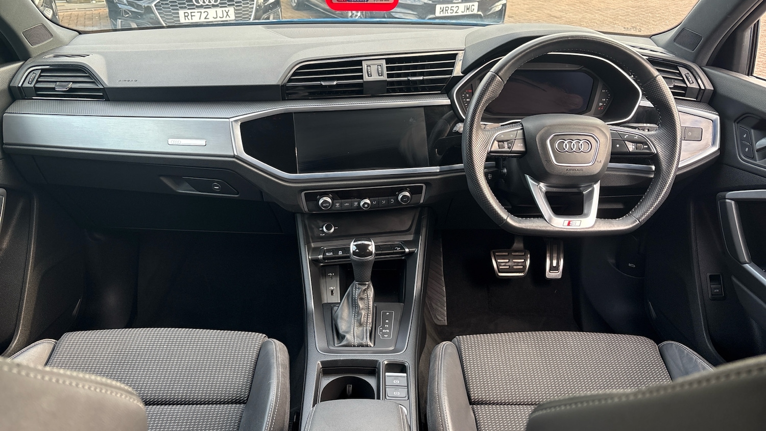 Used Audi Q3 2020 for sale - 76421765: Photo 10
