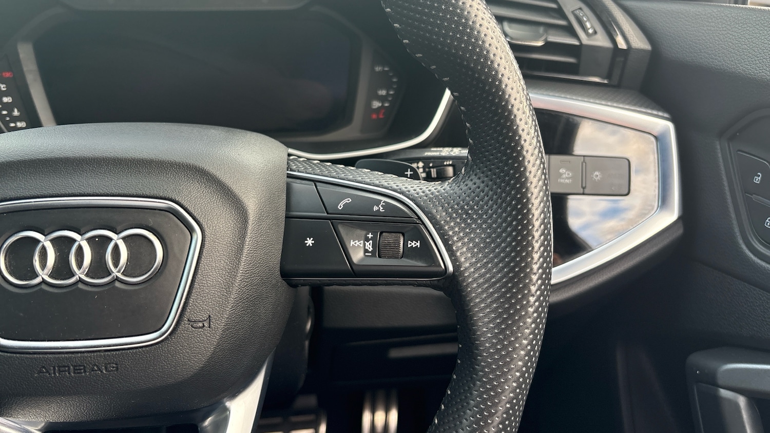 Used Audi Q3 2020 for sale - 76421765: Photo 21