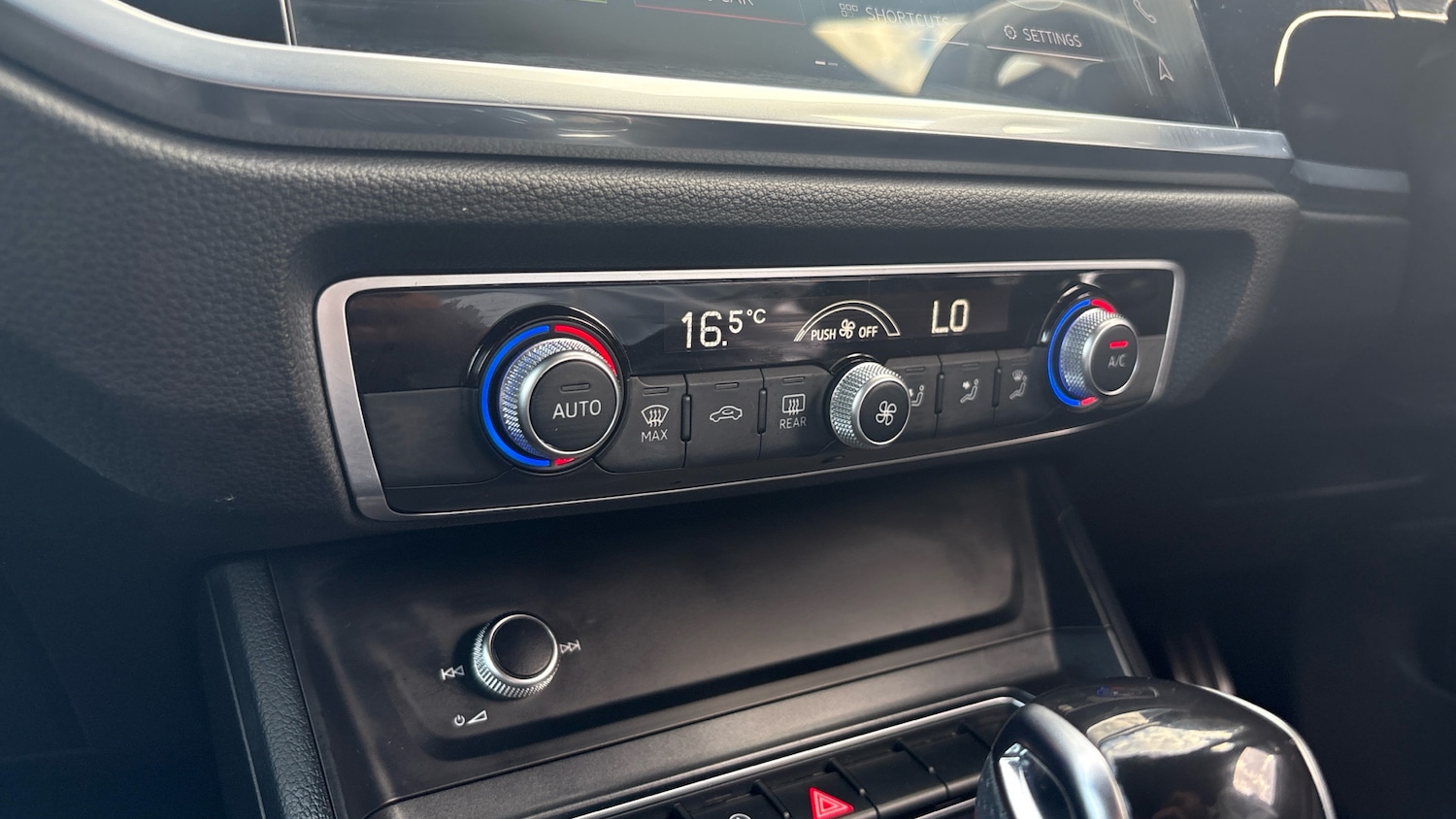 Used Audi Q3 2020 for sale - 76421765: Photo 32