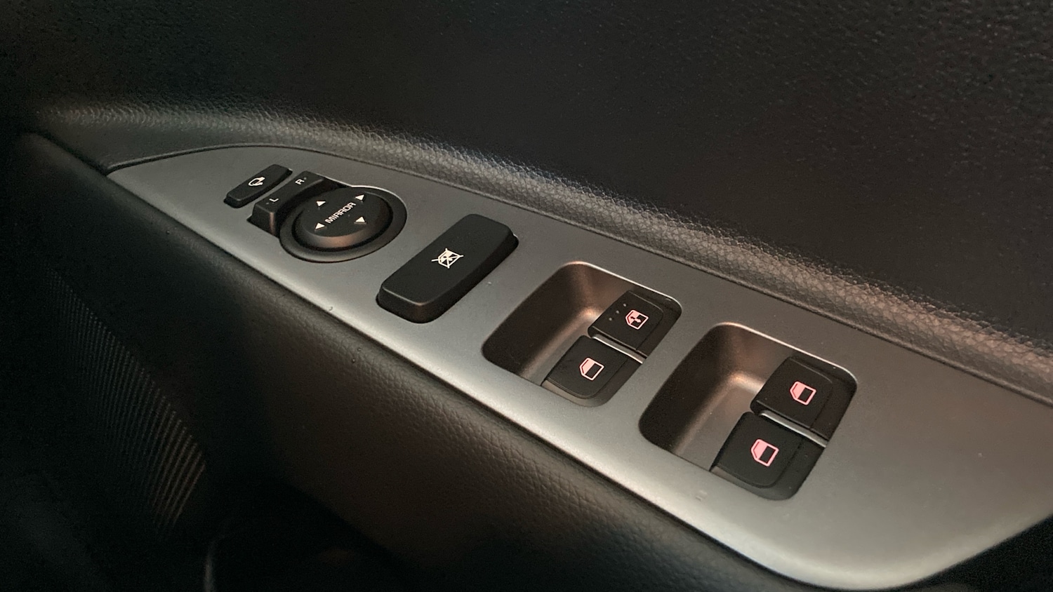 Used Kia Stonic 2025 for sale - 77420951: Photo 23