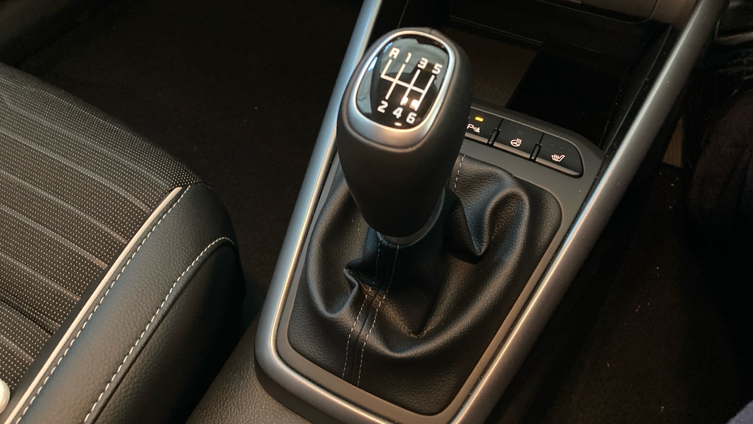 Used Kia Stonic 2025 for sale - 77420951: Photo 28