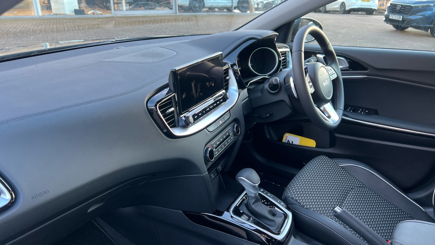 Used Kia XCeed 2025 for sale - 77213321: Photo 9