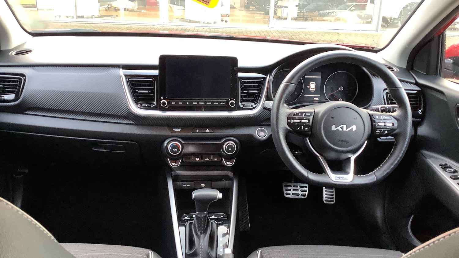 Used Kia Stonic 2024 for sale - 77026025: Photo 10