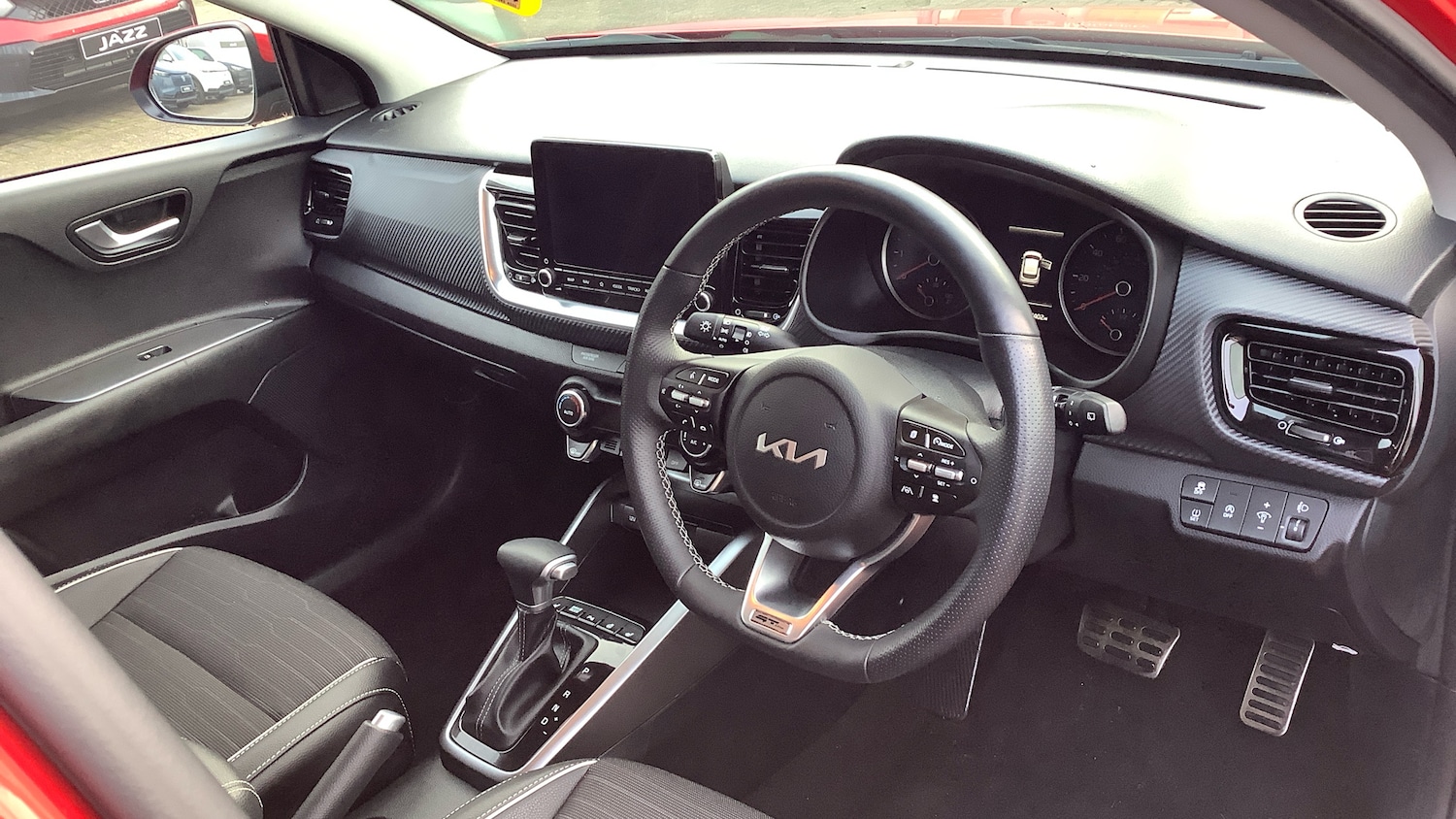 Used Kia Stonic 2024 for sale - 77026025: Photo 11