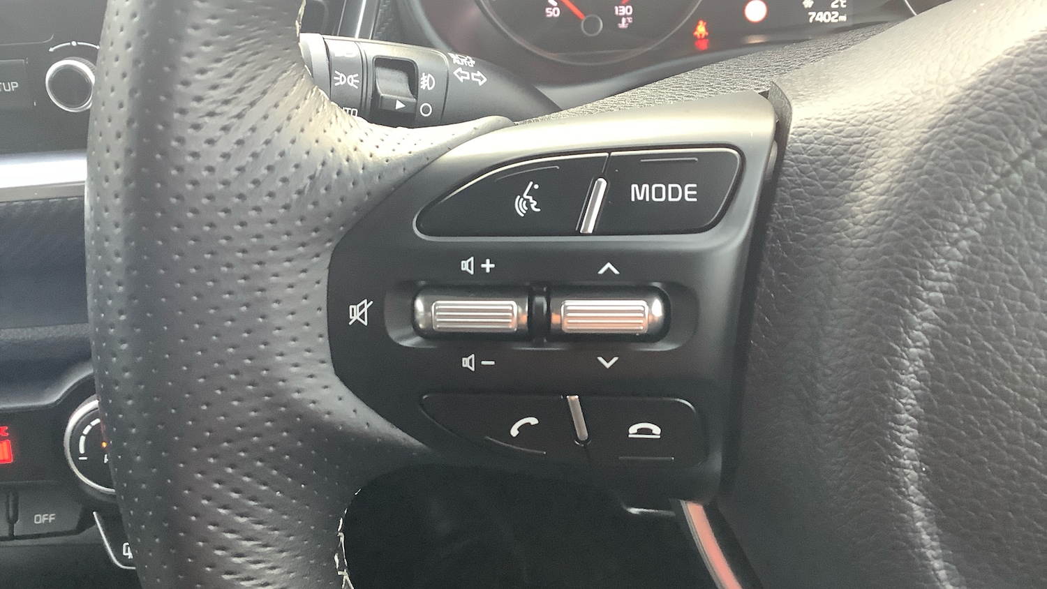 Used Kia Stonic 2024 for sale - 77026025: Photo 21