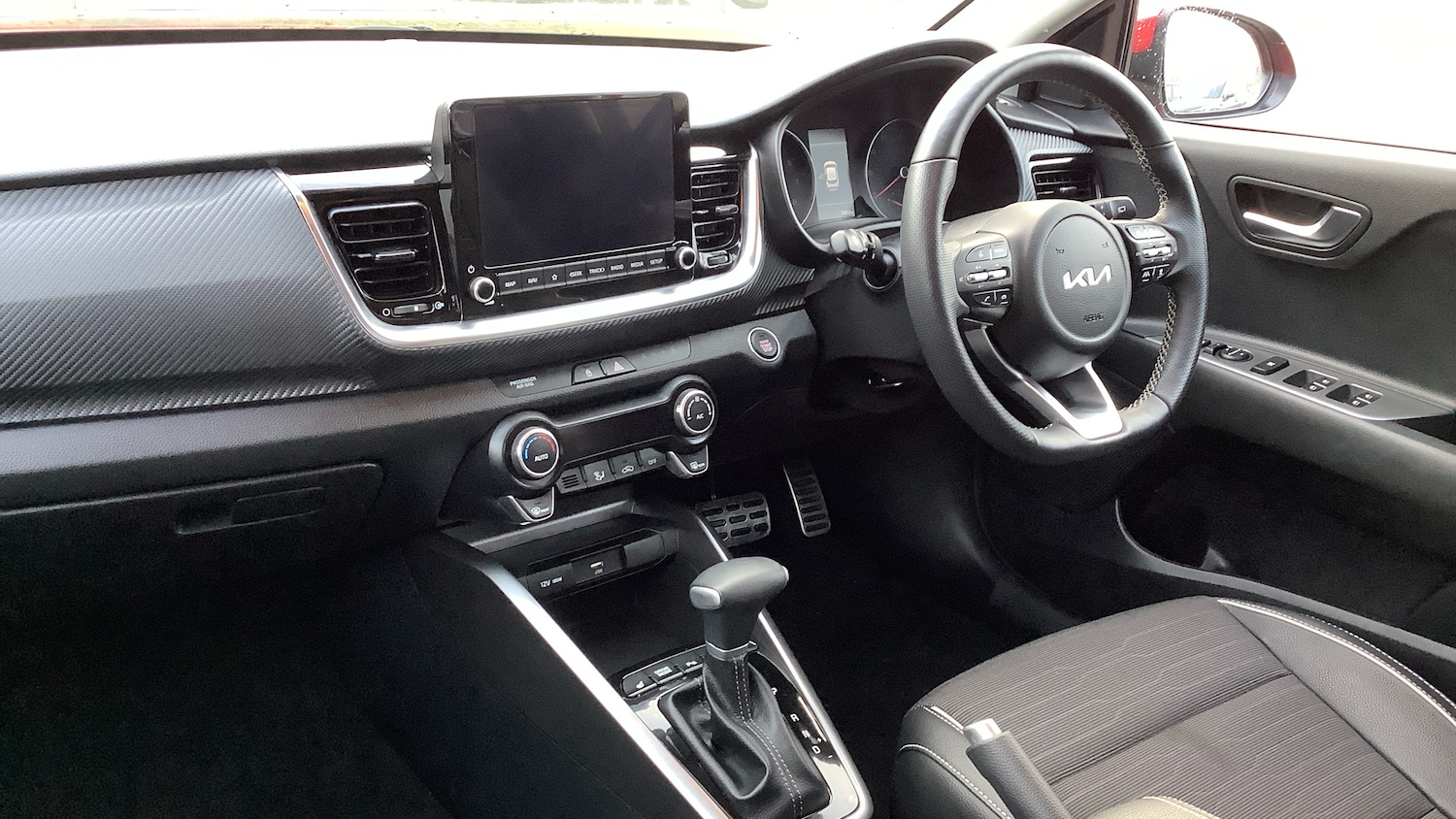 Used Kia Stonic 2024 for sale - 77026025: Photo 9