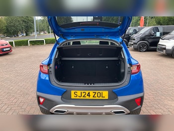 Used Kia Stonic 2024 for sale - 79231235: Photo
