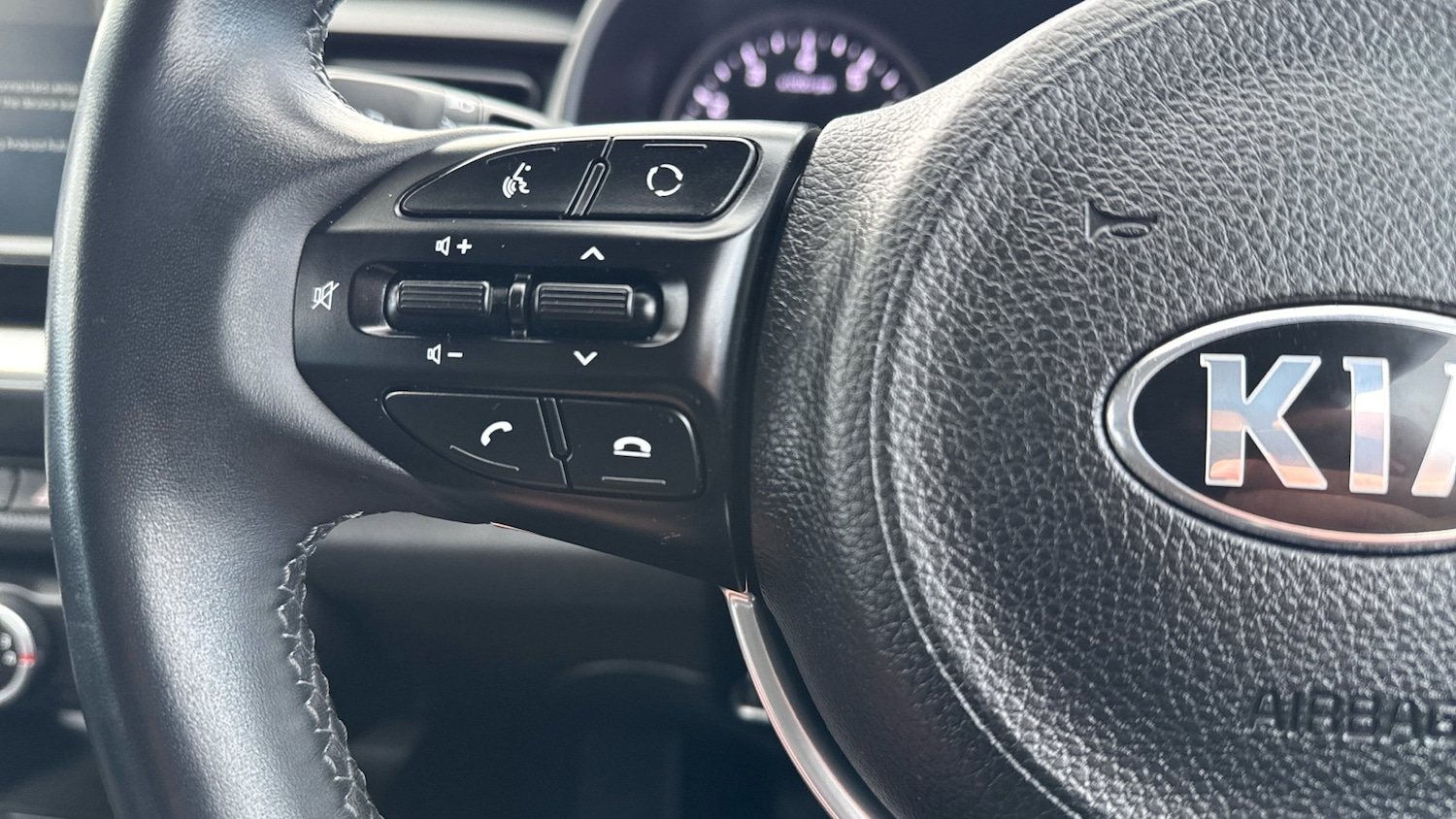 Used Kia Stonic 2019 for sale - 76884747: Photo 29